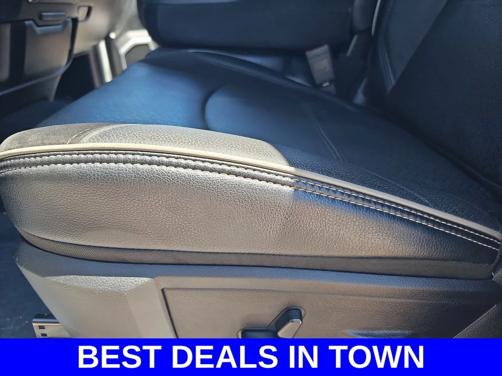 Used 2020 White Ram Laramie image 27