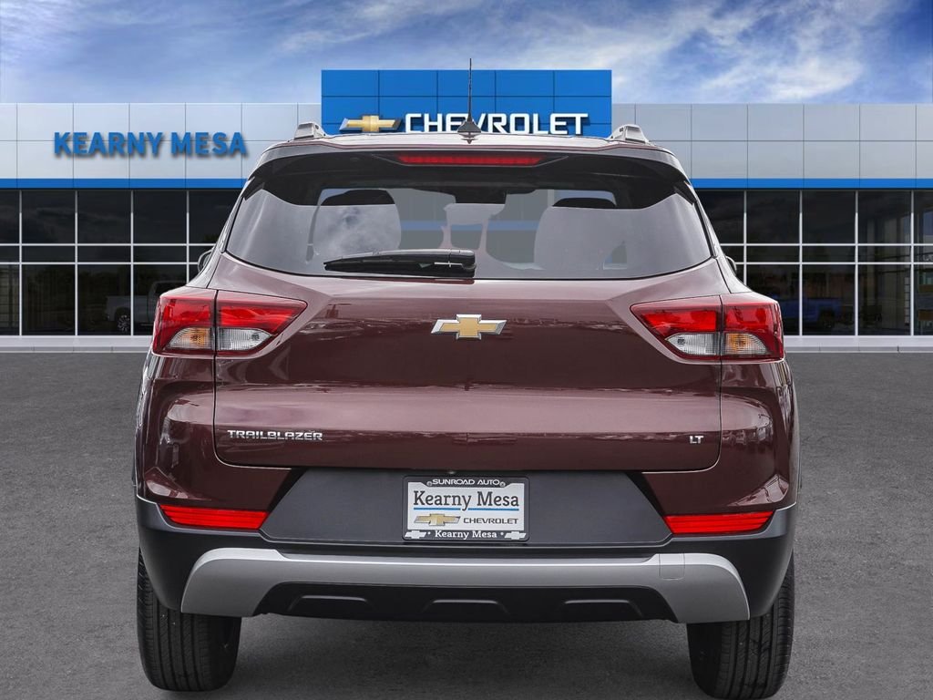 Used 2023 Red Chevrolet LT image 5