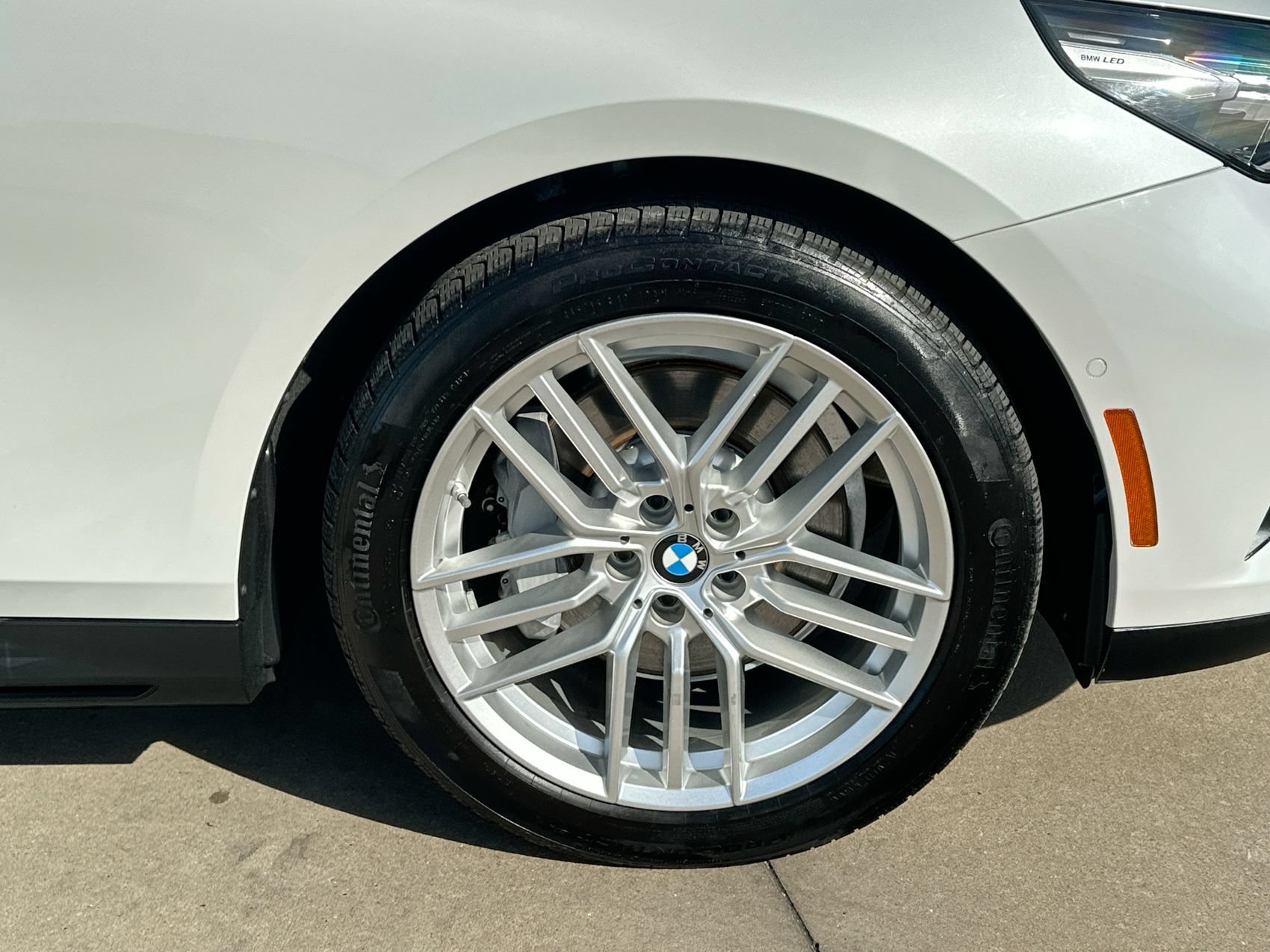 Used 2024 Mineral White Metallic BMW 530i image 10