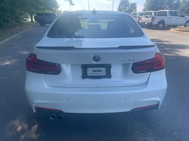Used 2018 White BMW 330e iPerformance image 4