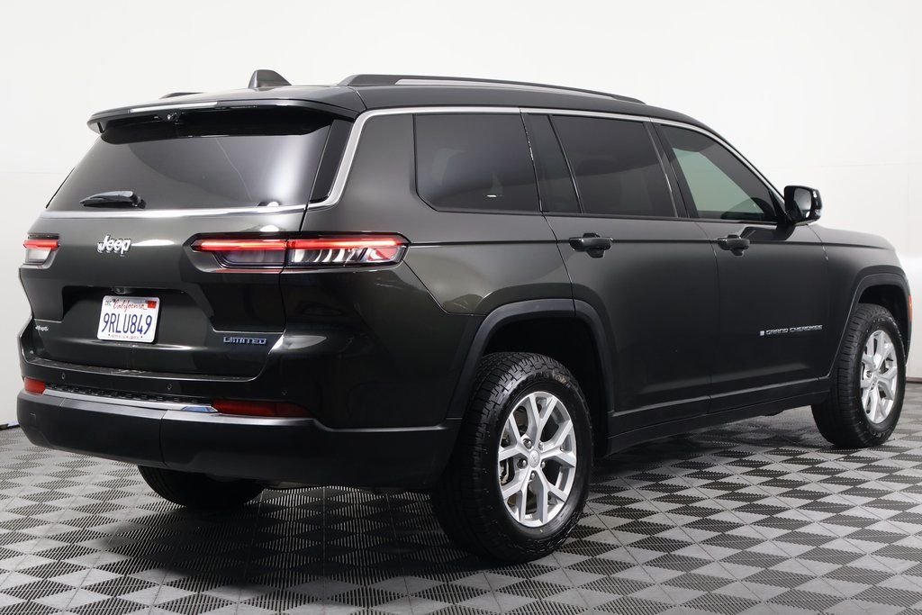 Used 2024 Rocky Mountain Pearlcoat Jeep Limited image 4