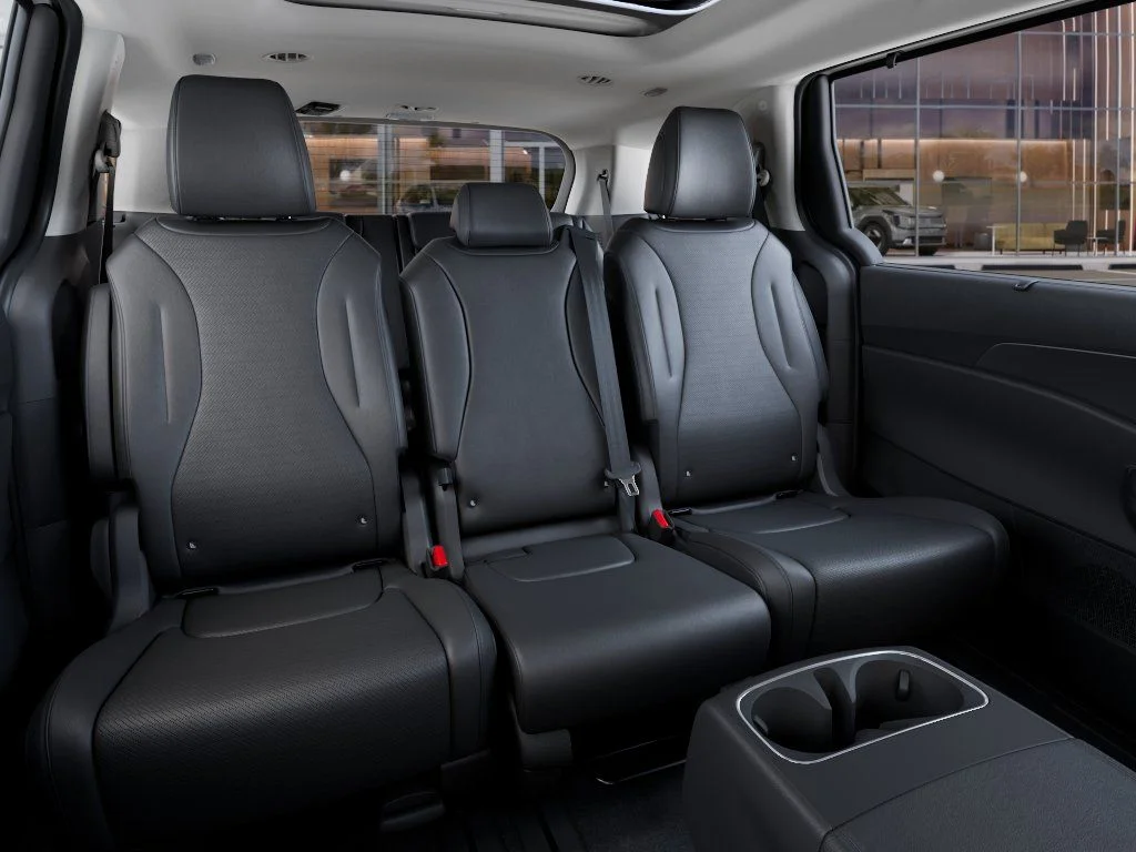 New 2026 Snow White Pearl Kia SX Prestige image 11