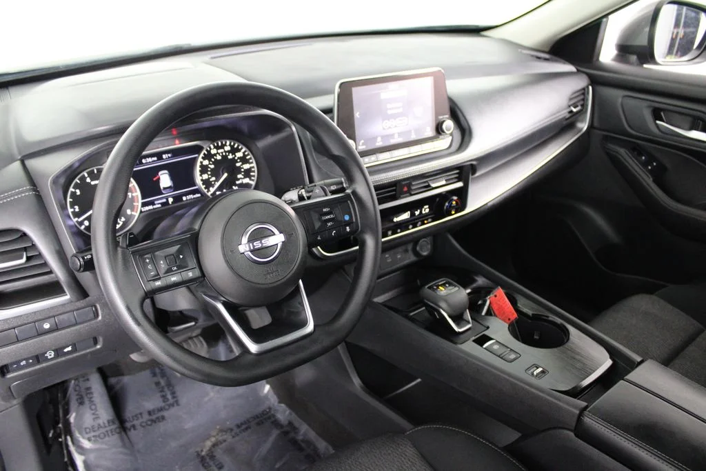2024 Nissan Rogue SV - Photo 19