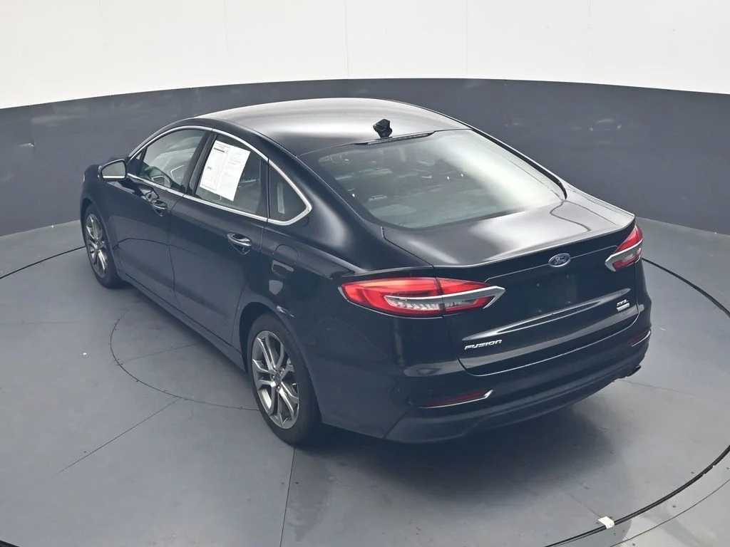 Used 2019 Black Ford SEL image 36