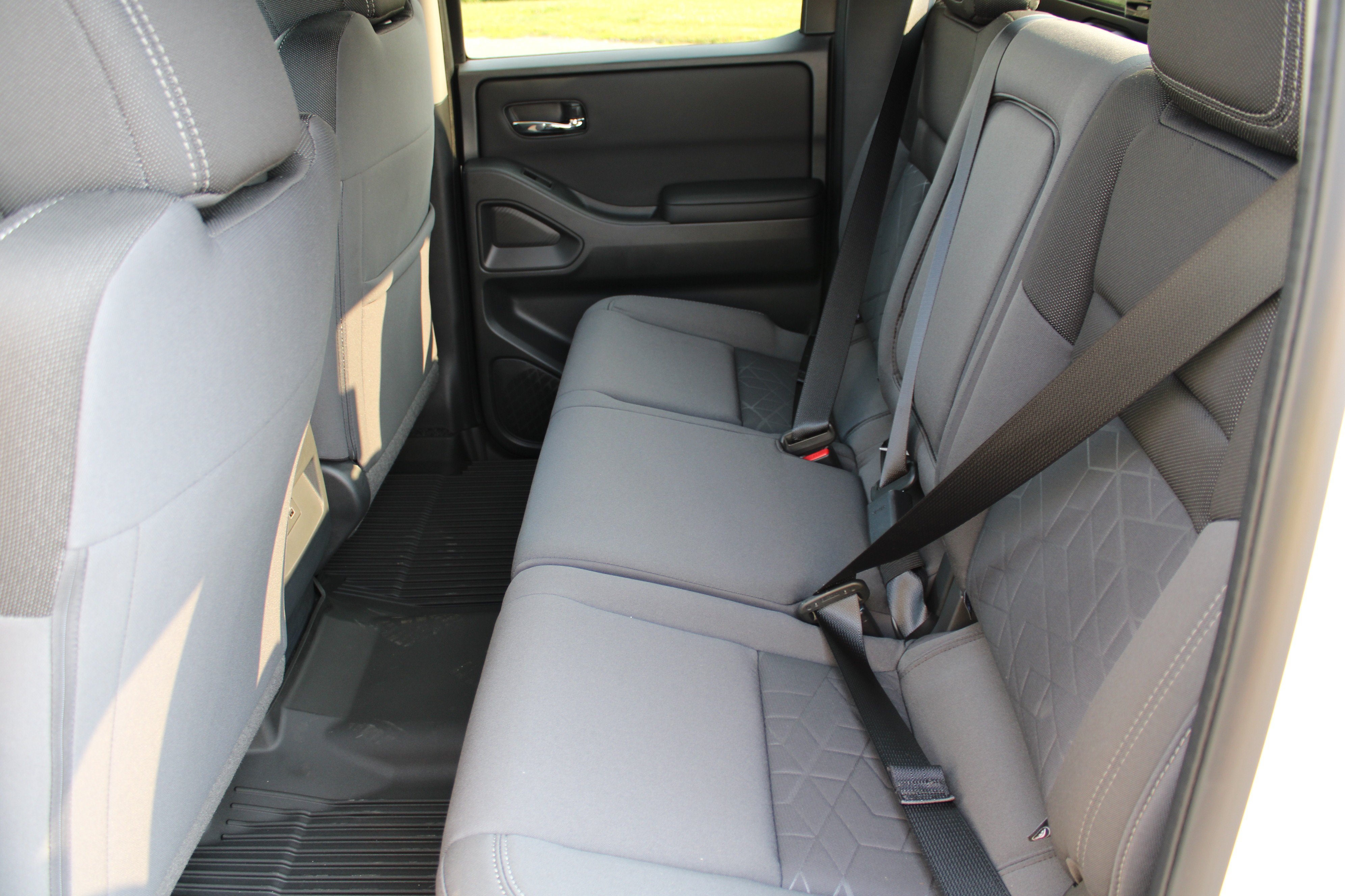 New 2026 Glacier White Nissan Crew Cab SV image 12