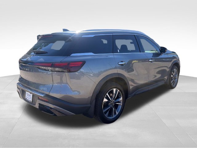 Used 2023 Gray INFINITI LUXE image 5