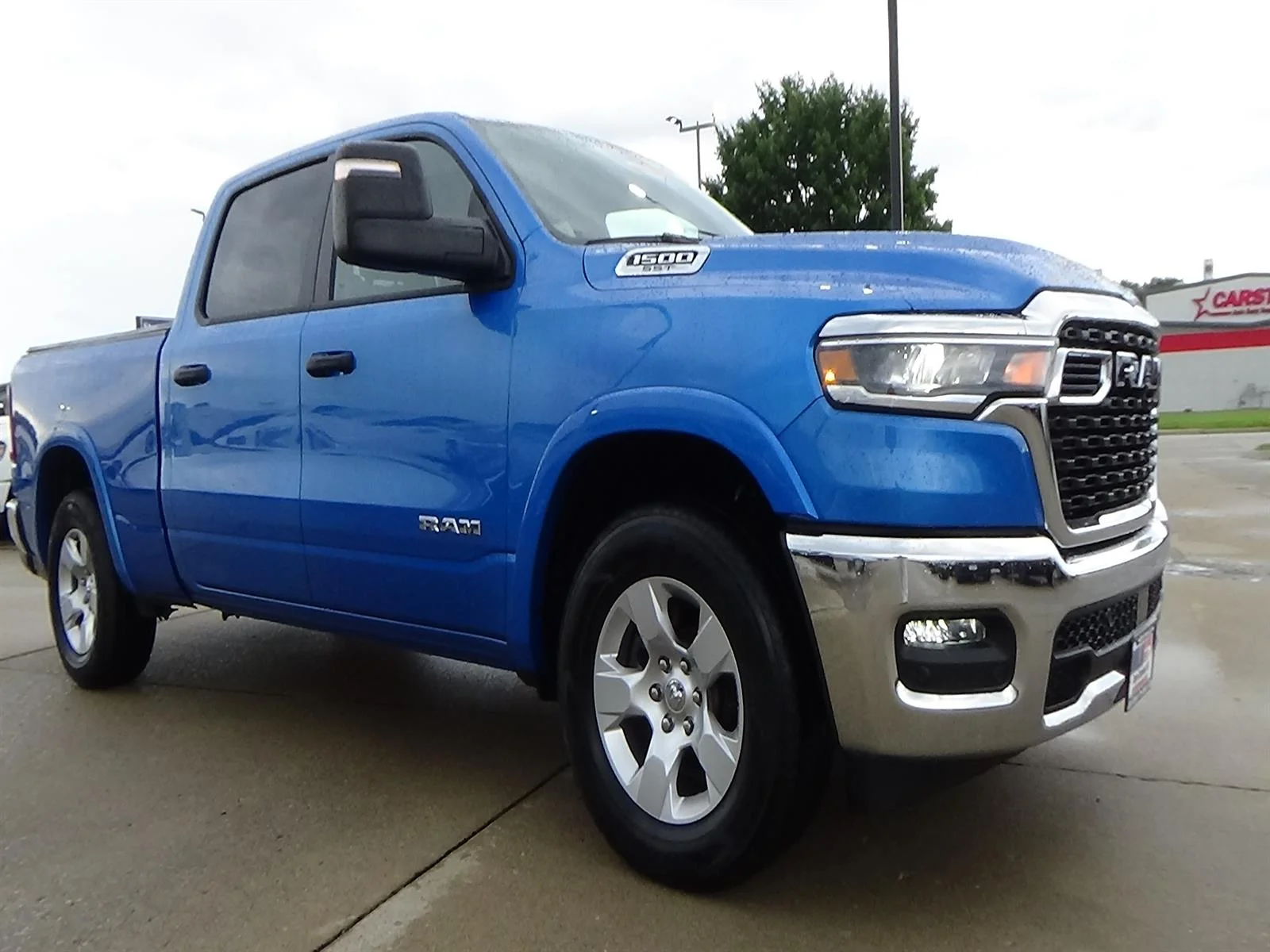 Certified Used 2025 Hydro Blue Pearl Coat (pbj) RAM Big Horn image 4
