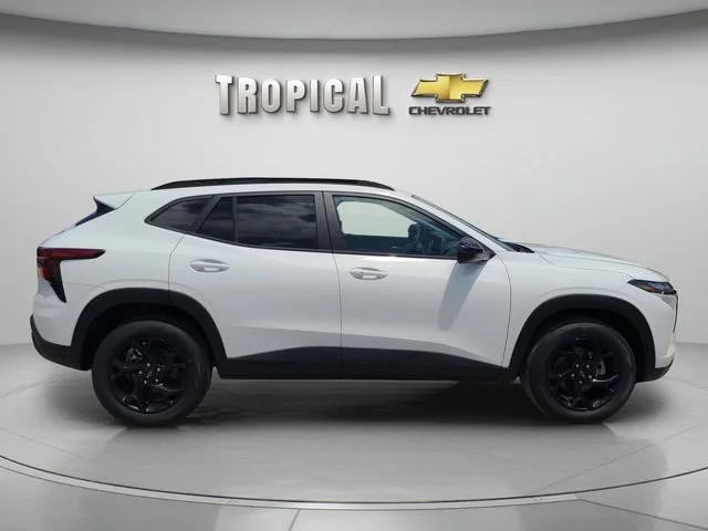 New 2026 Summit White Chevrolet LT image 6