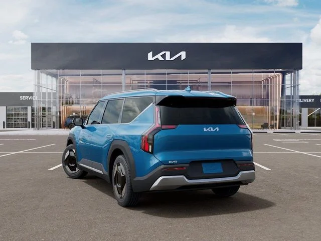 New 2026 Blue Kia Wind image 4