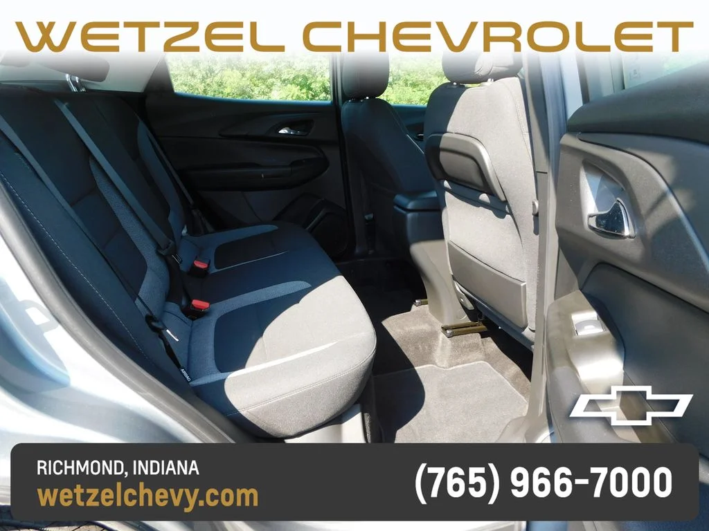 Used 2023 Gray Chevrolet LS image 19