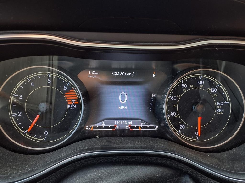 Used 2020 Gray Jeep Limited image 14