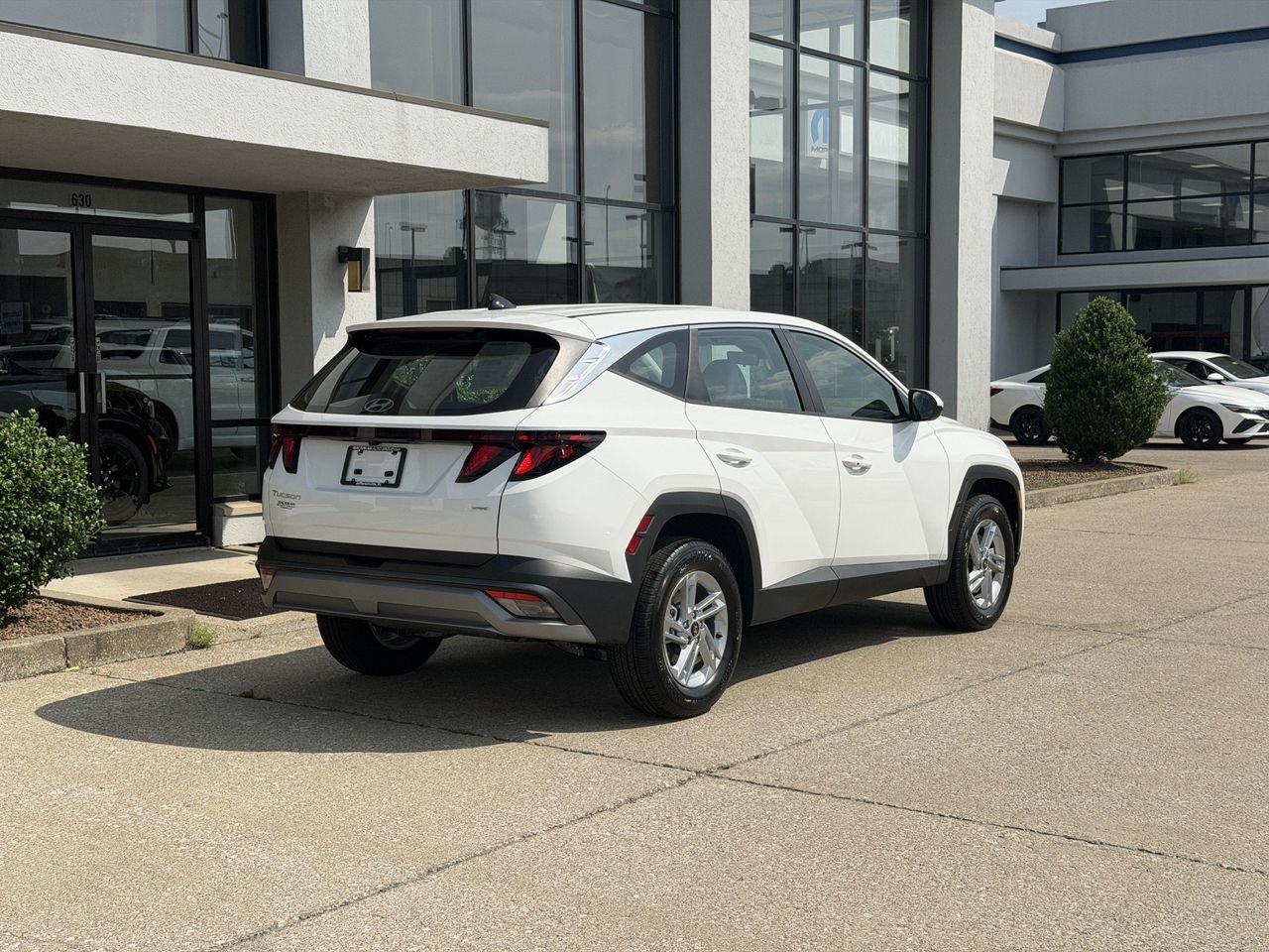 New 2026 White Pearl Hyundai SE AWD image 4