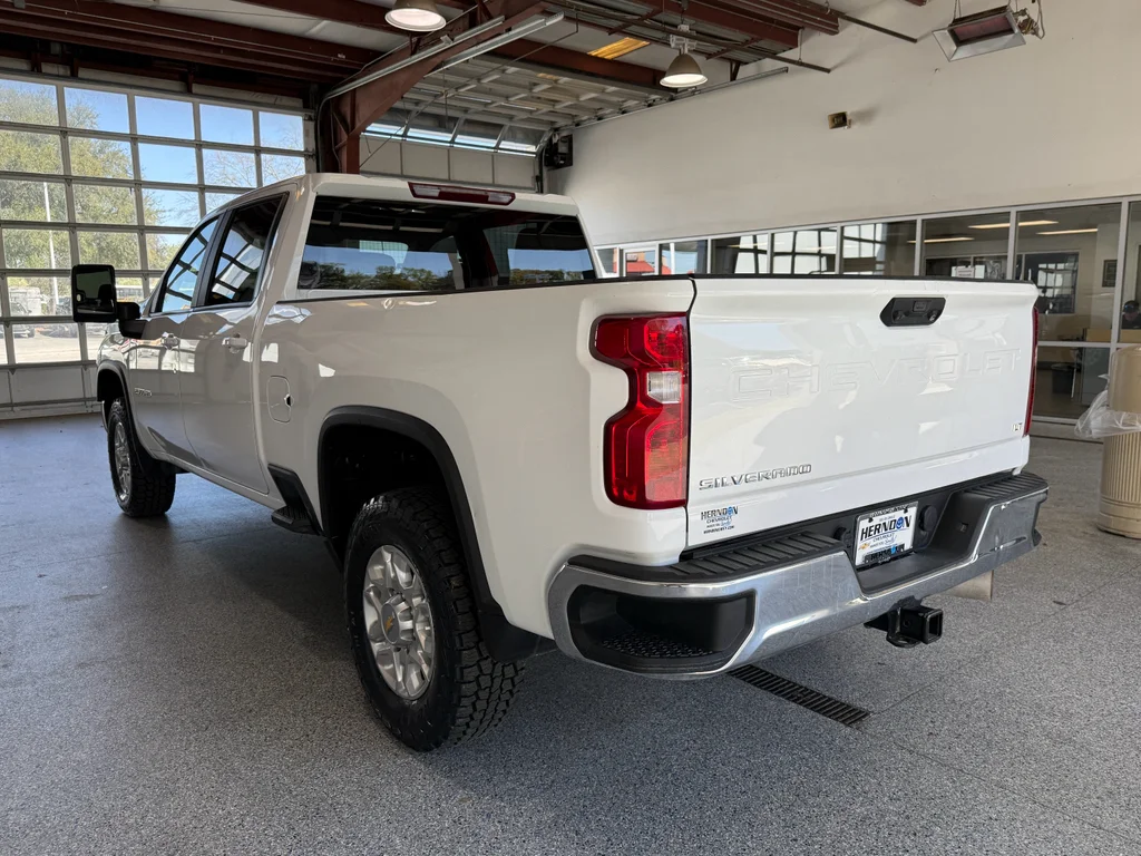 Used 2023 Summit White Chevrolet LT image 6