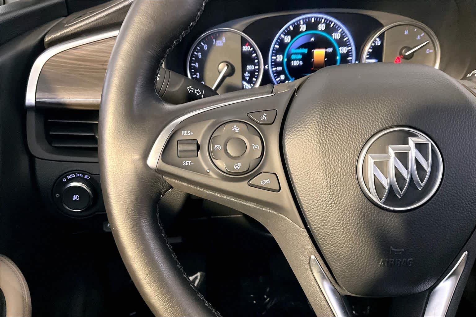 Used 2019 Summit White Buick Premium II image 24