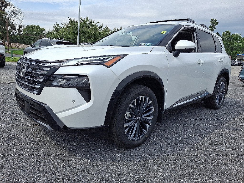 New 2026 Everest White Pearl TriCoat Nissan Platinum image 2