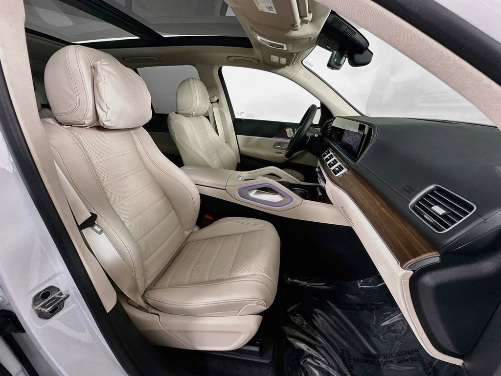 New 2026 MANUFAKTUR Moonlight White Metallic Mercedes-Benz GLE 450 image 64
