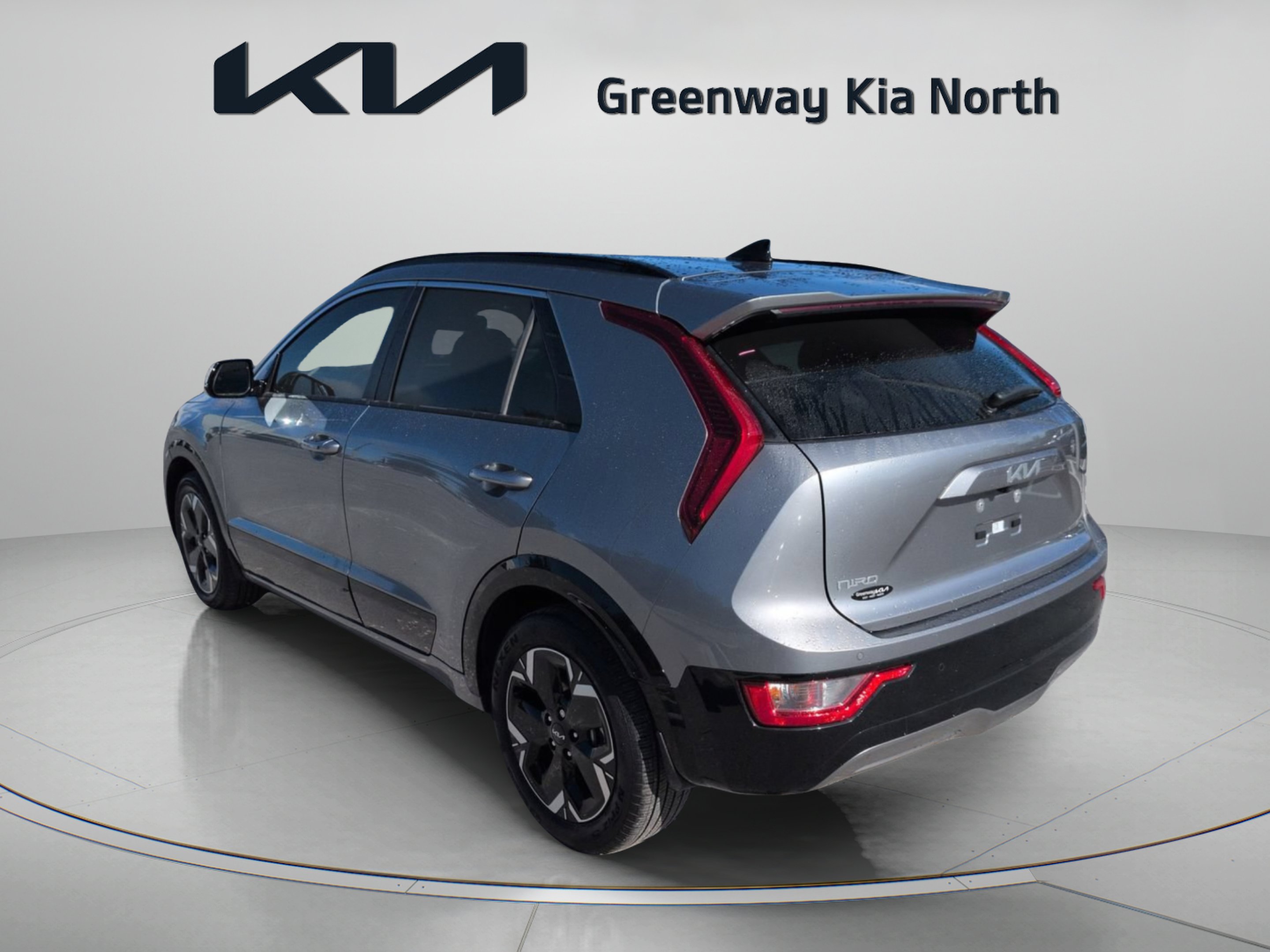 Certified Used 2023 Steel Gray Kia Wind image 6