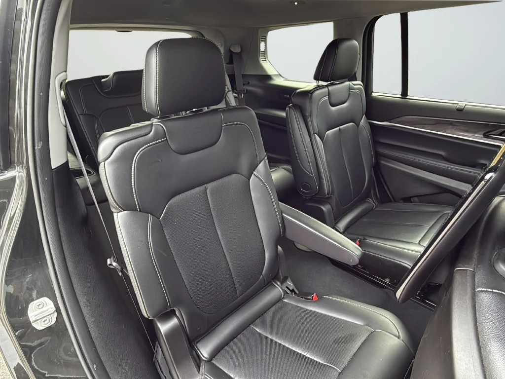 Used 2023 Gray Jeep Limited image 24