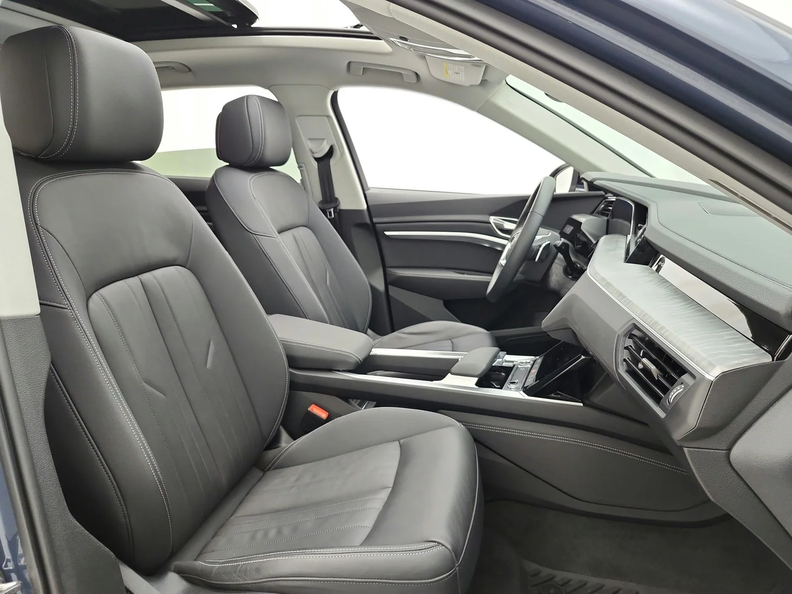 Used 2024 Plasma Blue Metallic Audi Premium image 20