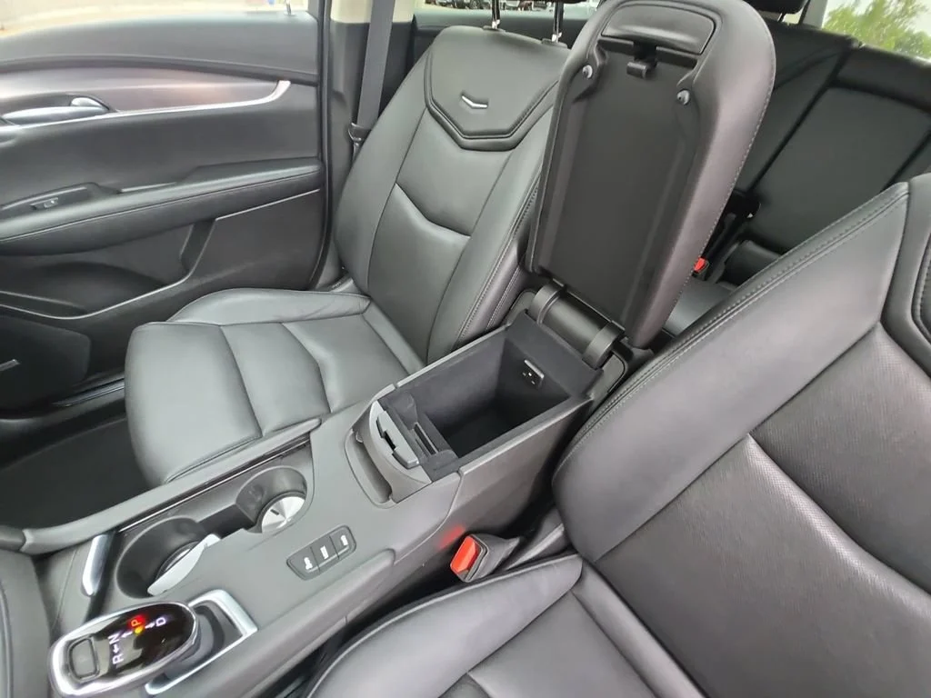 Used 2019 RADIANT SILVER METALLIC Cadillac Luxury AWD image 33