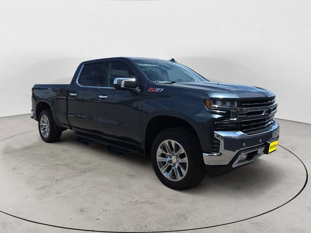 Used 2019 SHADOW GRAY METALLIC Chevrolet LTZ image 3