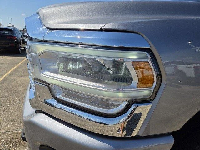 Used 2024 Billet Silver Metallic Clearcoat Ram Laramie image 10