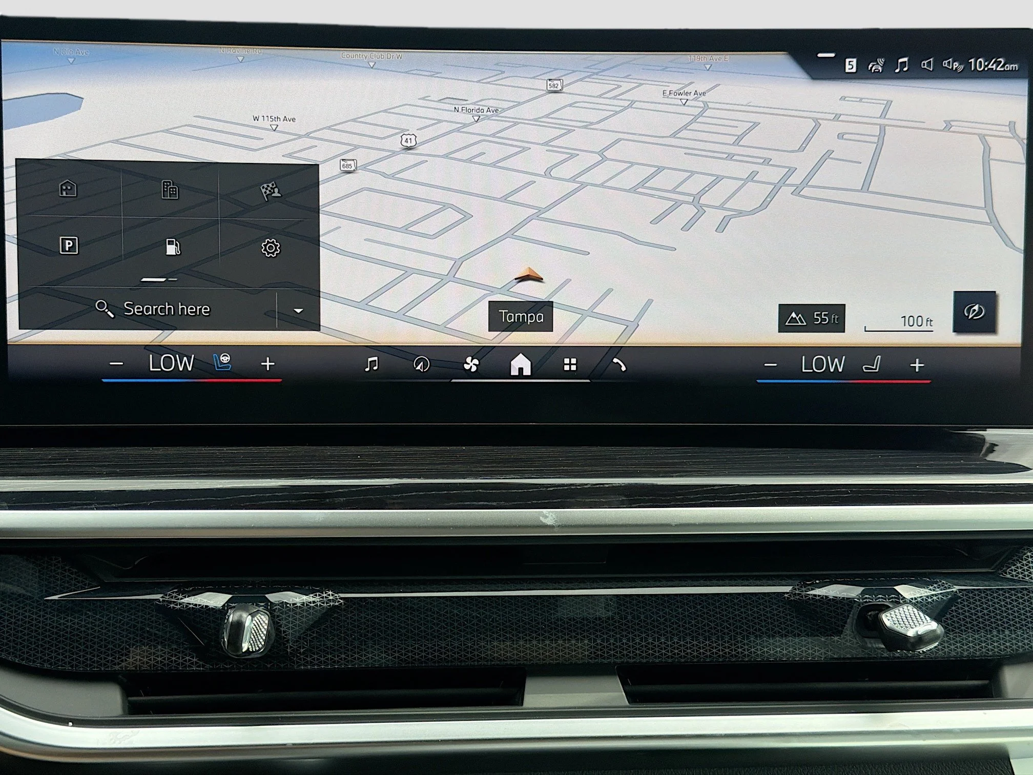 New 2026 Black Sapphire Metallic BMW xDrive50e image 32