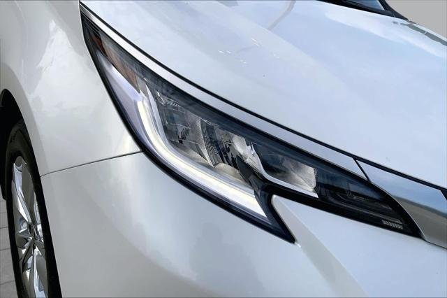 Certified Used 2024 WIND CHILL PEARL Toyota  image 27