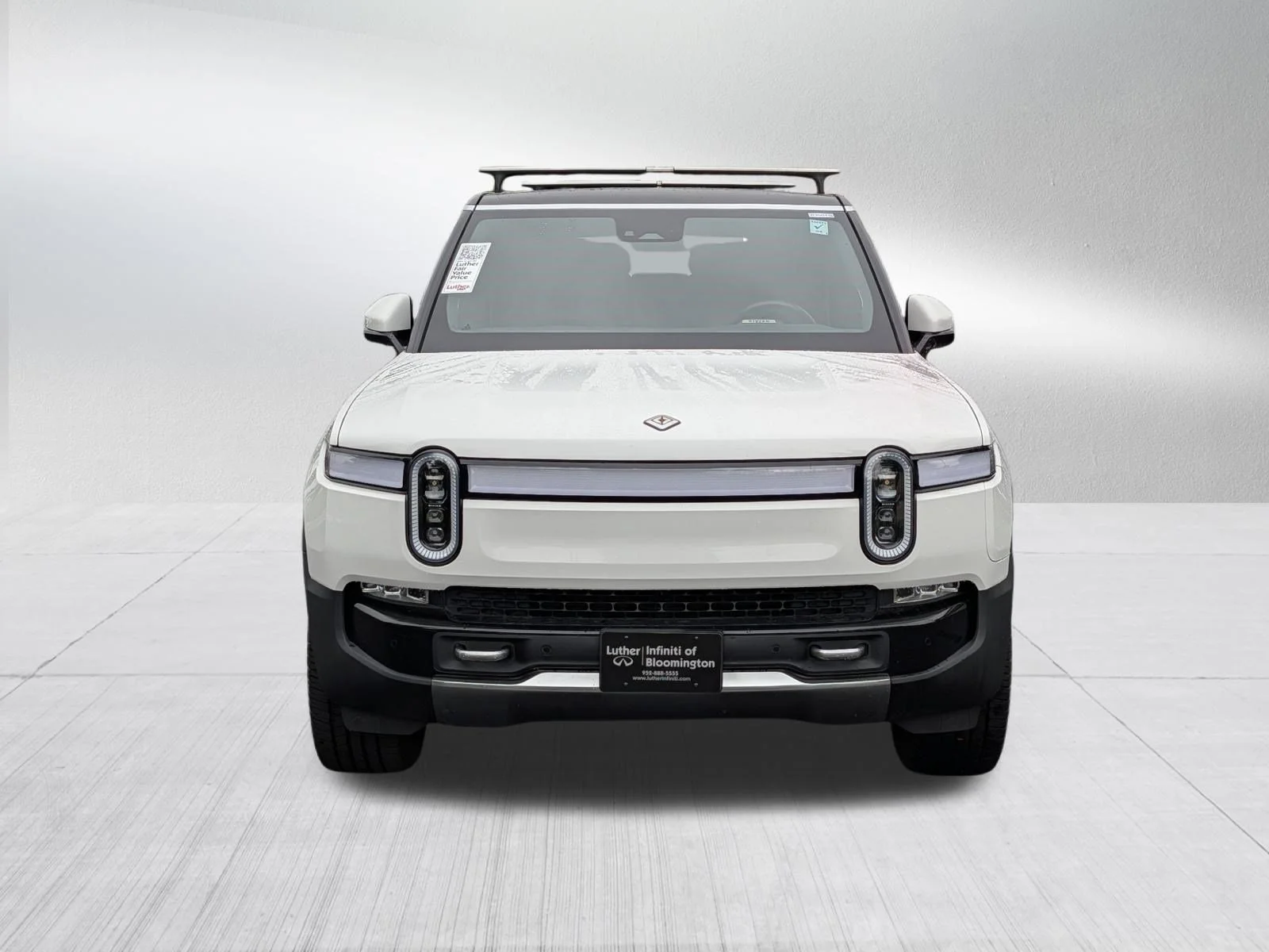 Used 2023 Rivian R1S Adventure with VIN 7PDSGBBAXPN024852 for sale in Bloomington, MN