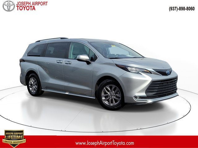 2024 Toyota Sienna XLE