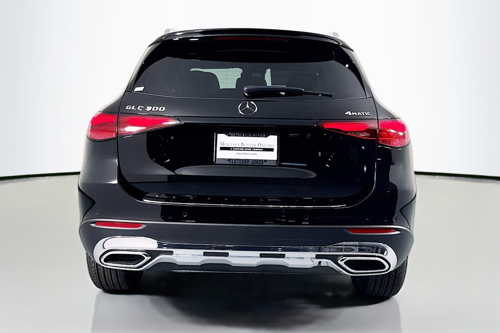 New 2026 Black Mercedes-Benz GLC 300 4MATIC® SUV image 3