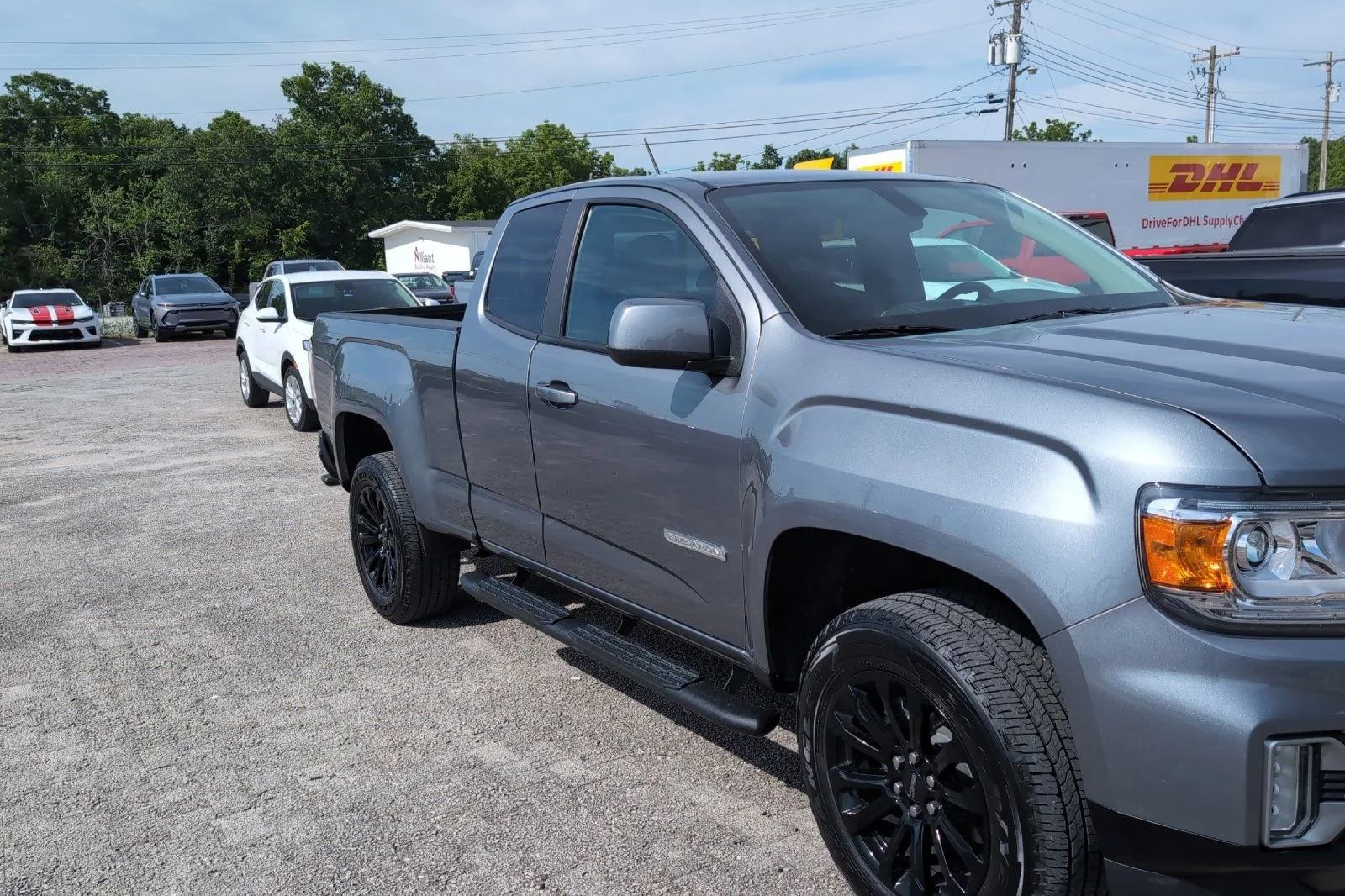 Used 2022 Satin Steel Metallic GMC Elevation image 3