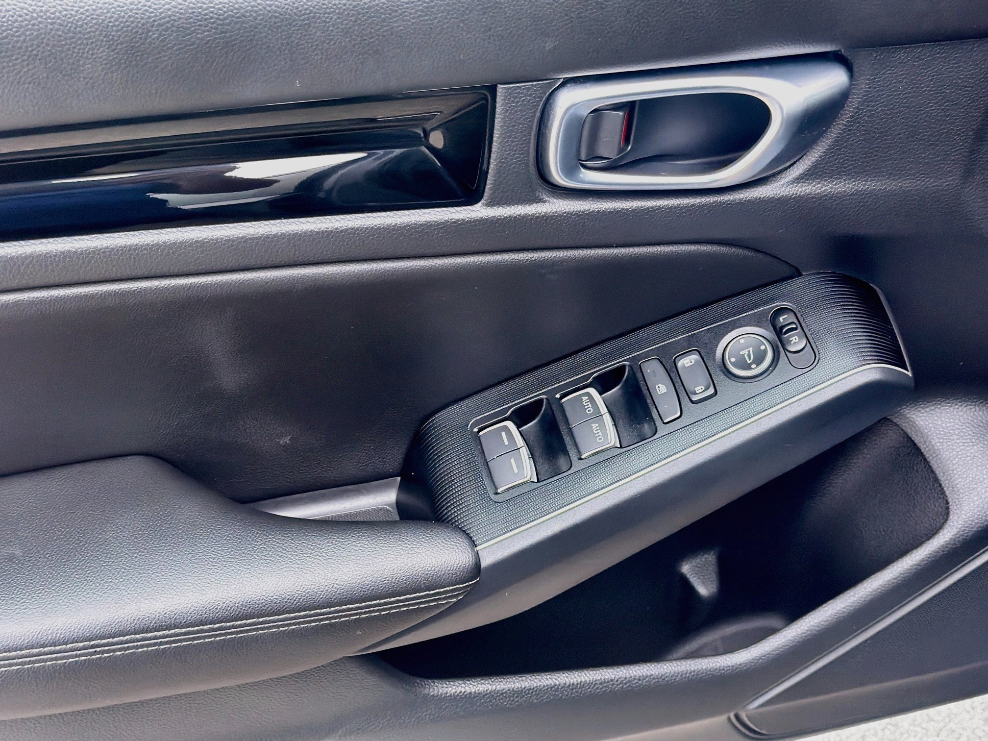 Used 2024 Gray Honda Sport Touring image 17
