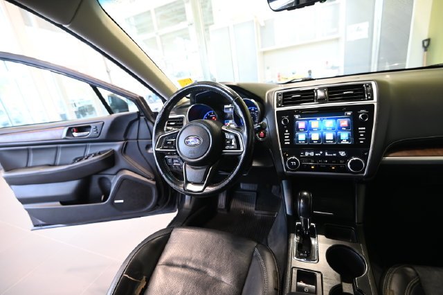 Used 2018 Gray Subaru 2.5i image 27