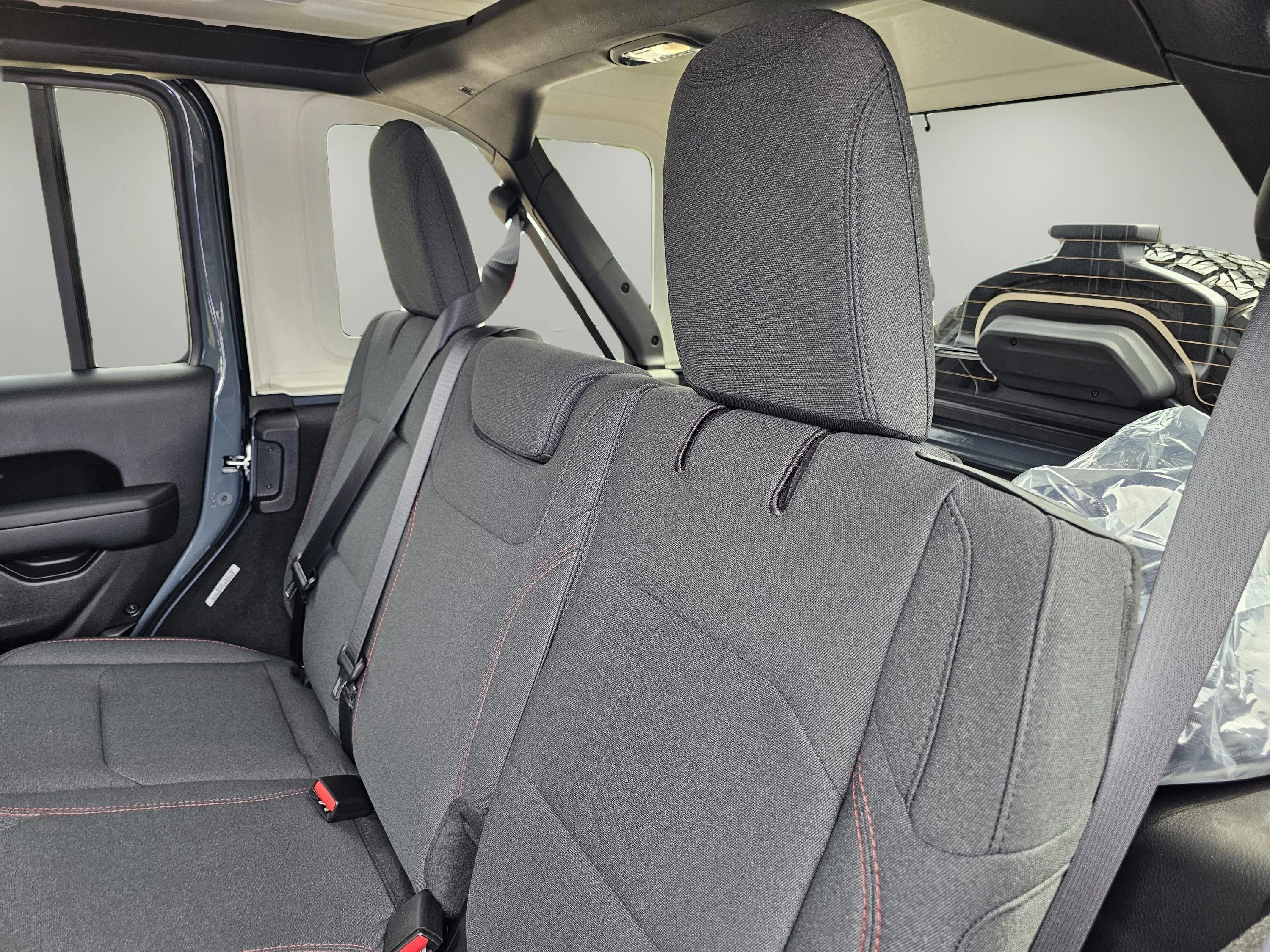 2025 Jeep Wrangler 4-Door Rubicon - Photo 34