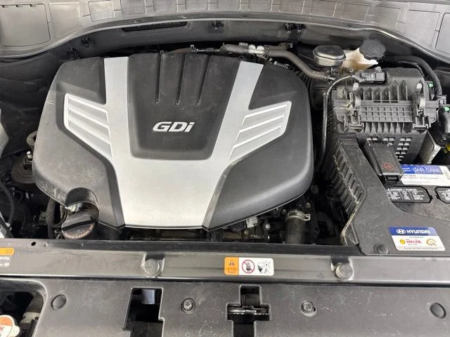 Used 2015 Black Hyundai GLS image 17