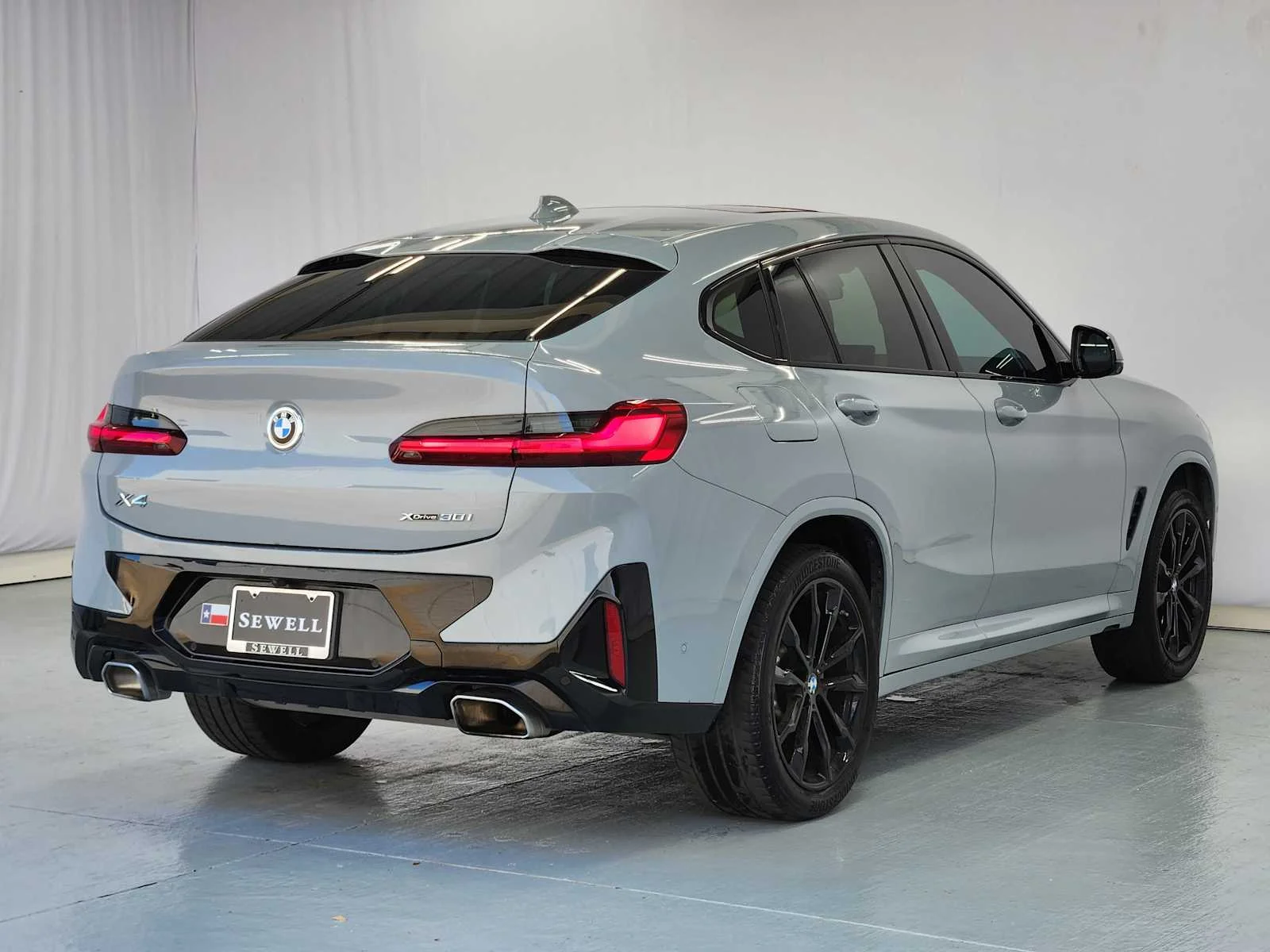 Used 2024 Brooklyn Grey Metallic BMW xDrive30i image 8