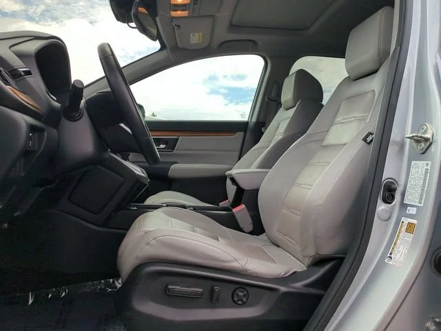 Used 2018 Silver Honda Touring image 23