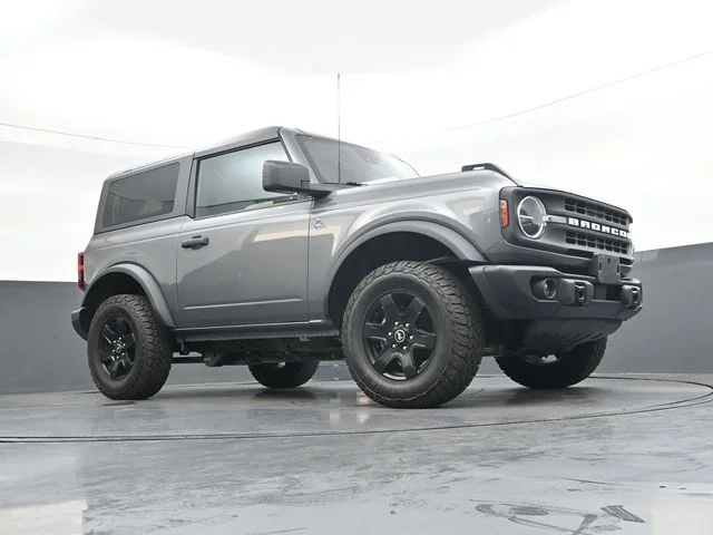 Used 2024 Gray Metallic Ford Black Diamond image 31