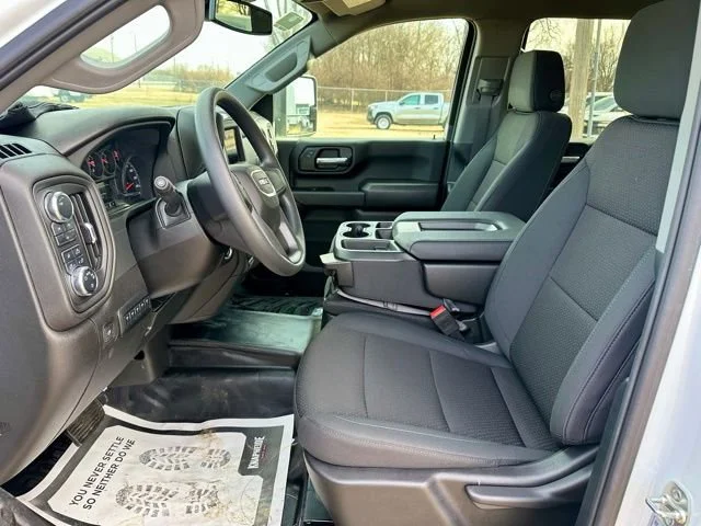 2025 GMC Sierra 3500HD Pro - Photo 13