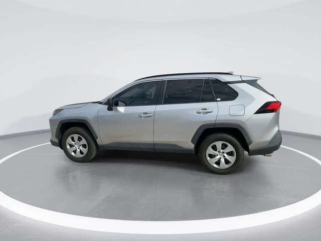 Used 2021 Silver Toyota LE image 4