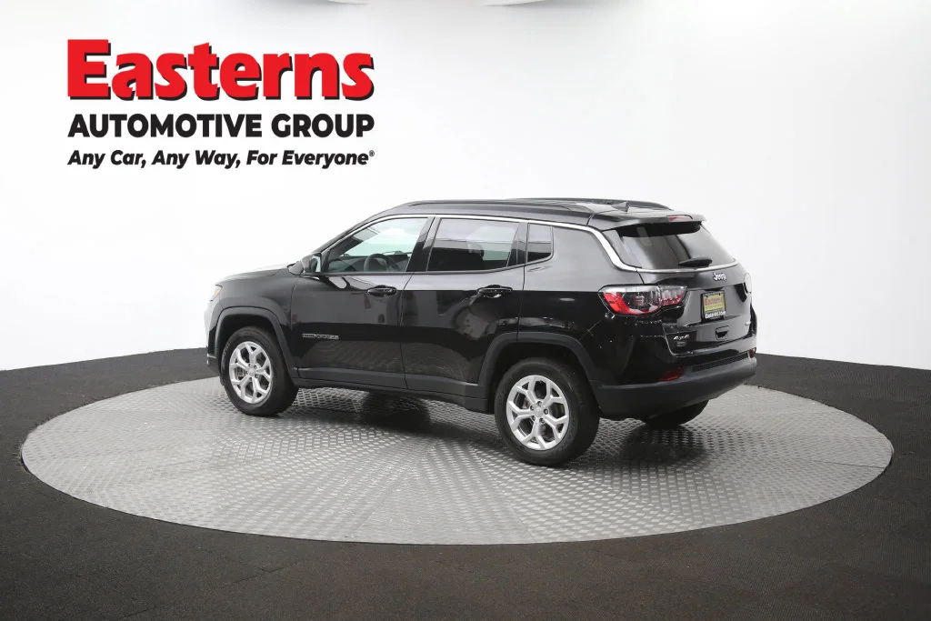Used 2024 Black Jeep Latitude image 62