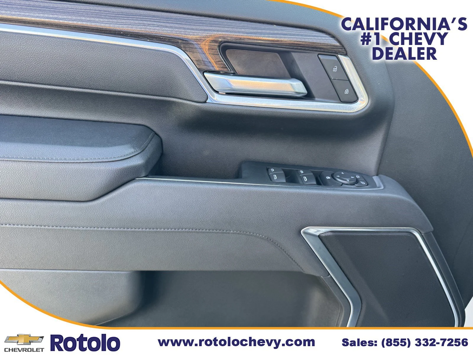 Used 2025 Summit White Chevrolet LT image 19