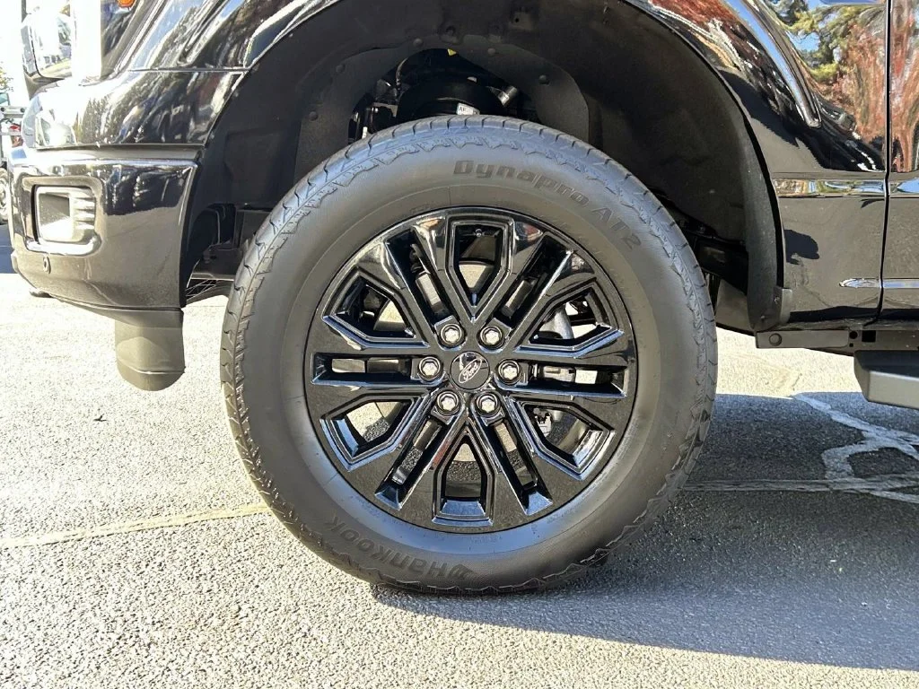 Used 2026 Agate Black Metallic Ford Lariat image 9