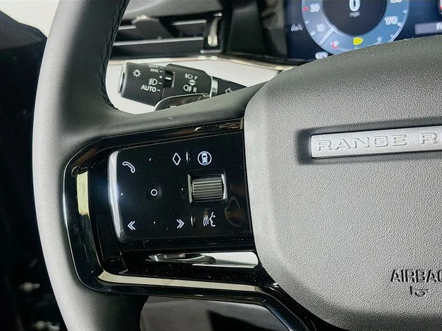 Used 2026  Land Rover Dynamic image 10