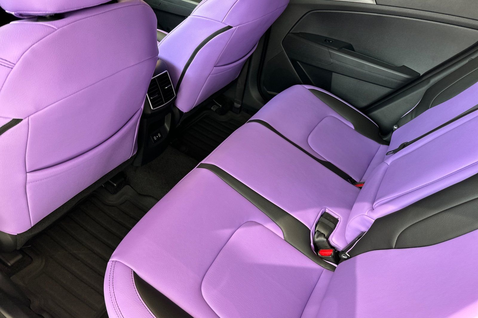 New 2026 Snow White Pearl Kia LX image 8