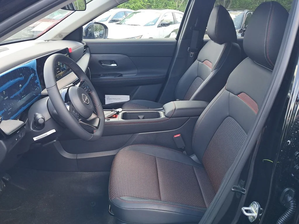 New 2026 Black Nissan SR image 10