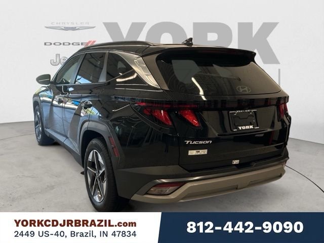 Used 2025 Black Hyundai SEL image 3