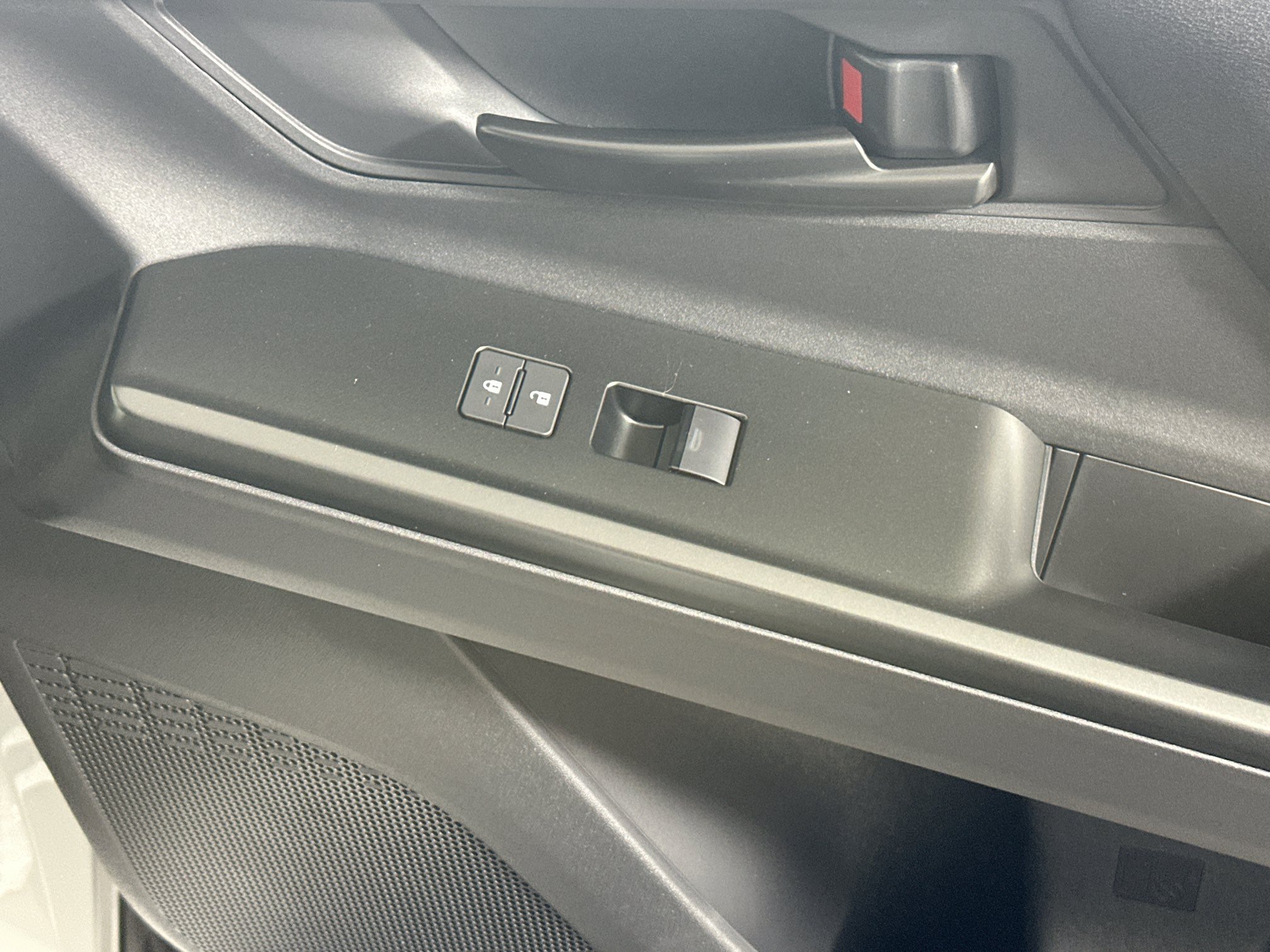 New 2026 Wind Chill Pearl Toyota XLE image 27