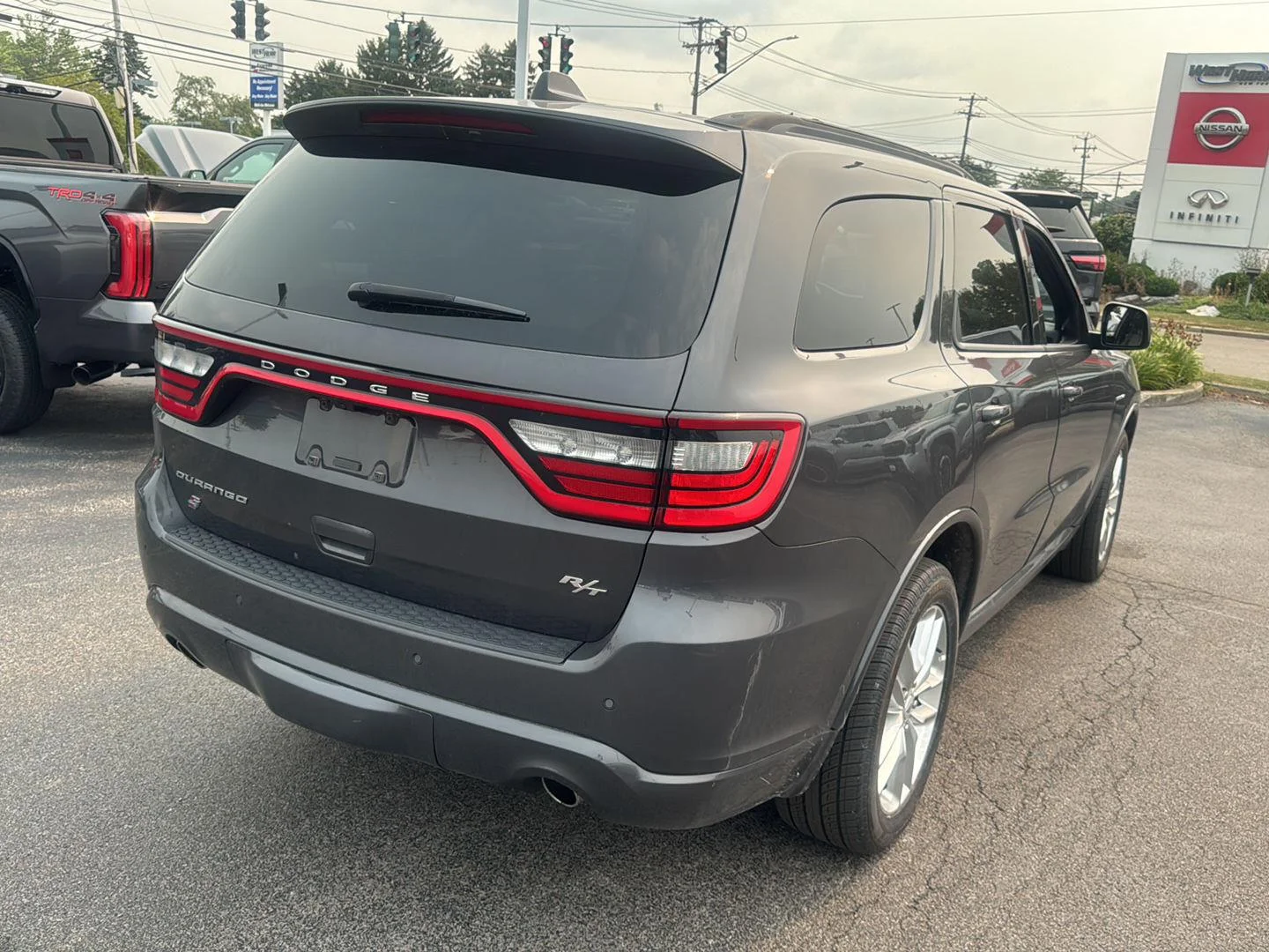Used 2025 Vapour Grey Dodge R/T image 6